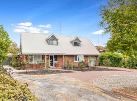 Sandy Feet Retreat, holiday home in Geographe