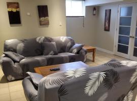 Lovely Guest Entire Apartment, bed and breakfast en Ottawa