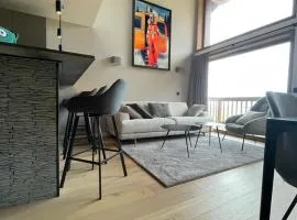 Méribel Mottaret - Appartement 3 chambres, 6 pers, parking, terrasse, skis aux pieds - FR-1-613-105