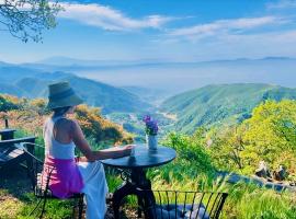 100 Mile View-Fire Pit, Romantic, Peaceful, Private, hotel en Crestline