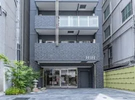 Apartment Hotel Side of Shinsaibashi Shopping street