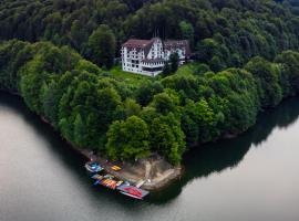 Hotel Valea cu Pesti, hotell i Căpăţîneni-Ungureni