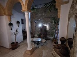 Hostal Fenix, bed & breakfast i Jerez de la Frontera