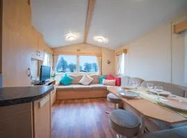Newton Stewart-Sleeps 6-Pool-Parking-Pet Friendly