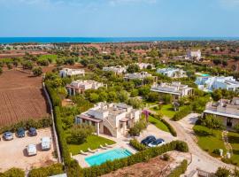 HelloApulia Villa Domenica - Family Sea & Garden Retreat - Walkable Local Dining, minutes from the Beach, ξενοδοχείο σε Savelletri di Fasano