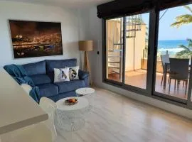 Áticos Primera Linea con piscina Villaricos by Rent Me