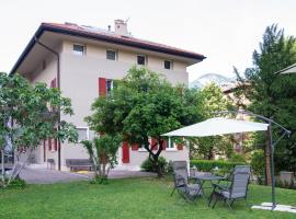 B&B PIEDICASTELLO, B&B in Trento