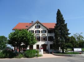 Landhaus Vier Jahreszeiten, хотел близо до Летище Friedrichshafen - FDH, Ерискирх