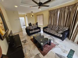 Newly refurbished Cozy PD Bayview Apartment with Ocean View, hotel con campo de golf en Port Dickson