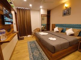 Hotel Mahadev Rishikesh，瑞詩凱詩的飯店