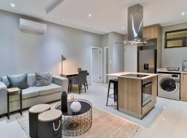 Deluxe Apartments at The Lombardy, hotel i Sandton