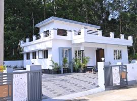 Holiday Villa - Your Second Home - Kothamangalam, готель у місті Kotamangalam