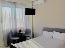 Sunny apartment, hotel in Serres
