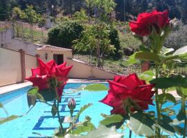 Alojamiento Nohal: La Iruela'da bir otel