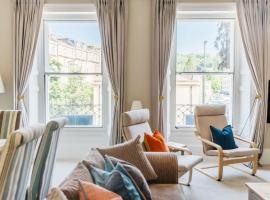 Luxury, Central, Sun-Filled 3 Bed Haven in Bath, luksushotel i Bath