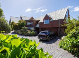 Absolute Beachfront Luxury Accommodation, hotel em Paraparaumu