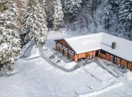 Novosiele Lifestyle Apartments - nad górską rzeką - Strefa relaksu sauna jacuzzi - Bieszczady