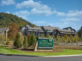 Dollywood's HeartSong Lodge & Resort โรงแรมในพิเจนฟอร์จ