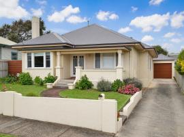 Merri Place, holiday home in Warrnambool
