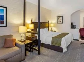 Quality Suites Moab near Arches National Park