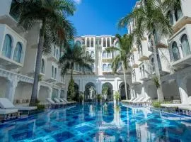 Sarai and Wander Hotel