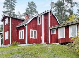 Holiday home EKSJÖ II, хотел в Иекхйо