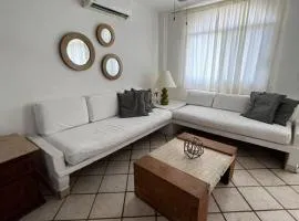 Stylish 1BR Suite - 1 block away from the beach