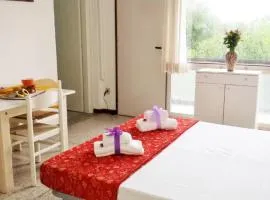 Lovely apartment for 5 guests by the beach