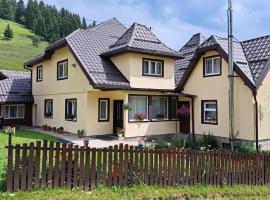 Casa Marcela, готель у місті Фундата