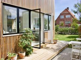 House in beautiful Copenhagen: Køpenhag şehrinde bir kulübe