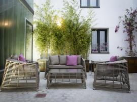 Hostal Emeritae