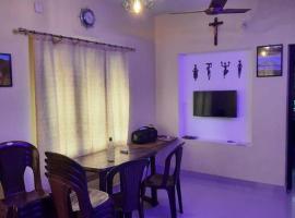 2 BHK house, on premise parking, upto 10 guests, family hotel in Mangalore