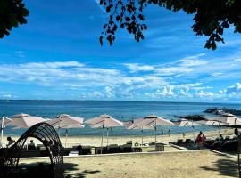 Cebu Cozy Ocean View 1BR,17th,private beach,pool,Wifi,Mactan: Mactan şehrinde bir apart otel