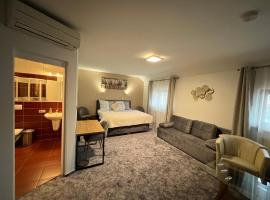 Hotel Algar, hotel v destinaci Opava