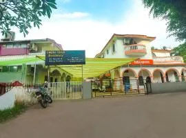 FabHotel Royal Baga Residency