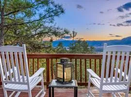 Expansive Monument Home Hot Tub and Mountain Views!