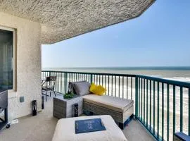 Eclectic Daytona Beach Condo with Breathtaking View!