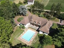 Belle demeure de 500m2 avec 6 chambres