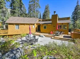 Alpine Adventure- Shuttle to Ski Lifts- Hot Tub- Pet Friendly