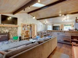 Tahoe Home 3 Mi to Heavenly Mountain Resort!