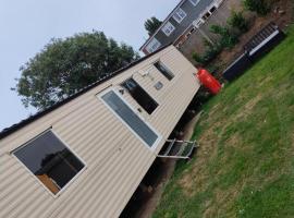 H9 Fairway Holiday Park Sandown, campsite in Sandown