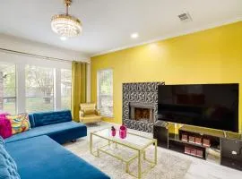 Spacious Houston Home with Patio, Grill and Fireplace!