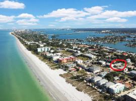 Pelican Beach Studio 7, self catering accommodation in Clearwater Beach