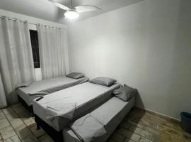 Sossai Hostel, hotel in Vitória