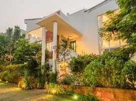 HideAway 2BHK Duplex Villa, North Goa (STU)