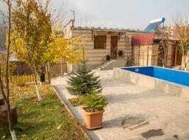 Guest House LEADER, B&B in Ijevan