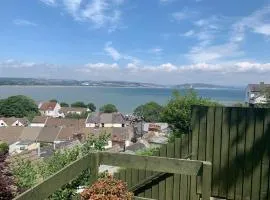 The Lookout, cottage in the heart of Mumbles