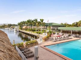 Ramada by Wyndham Sarasota Waterfront, hotel near Sarasota Bradenton International Airport - SRQ, 
