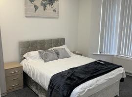 Room with King Size Bed and Private En suite Bathroom in the Centre, pensionat i Watford