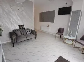 IDR HOUSE